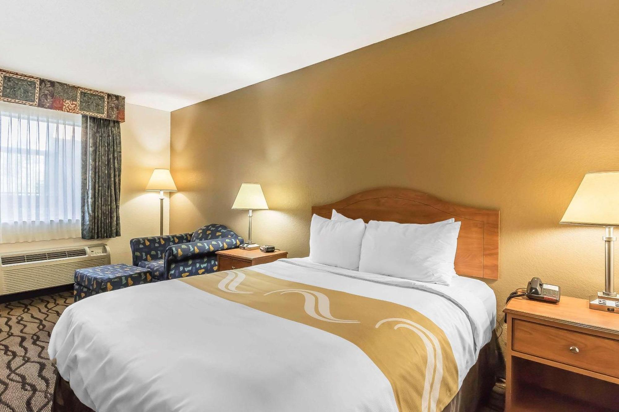 Quality Inn Charleston - Sikeston Kültér fotó