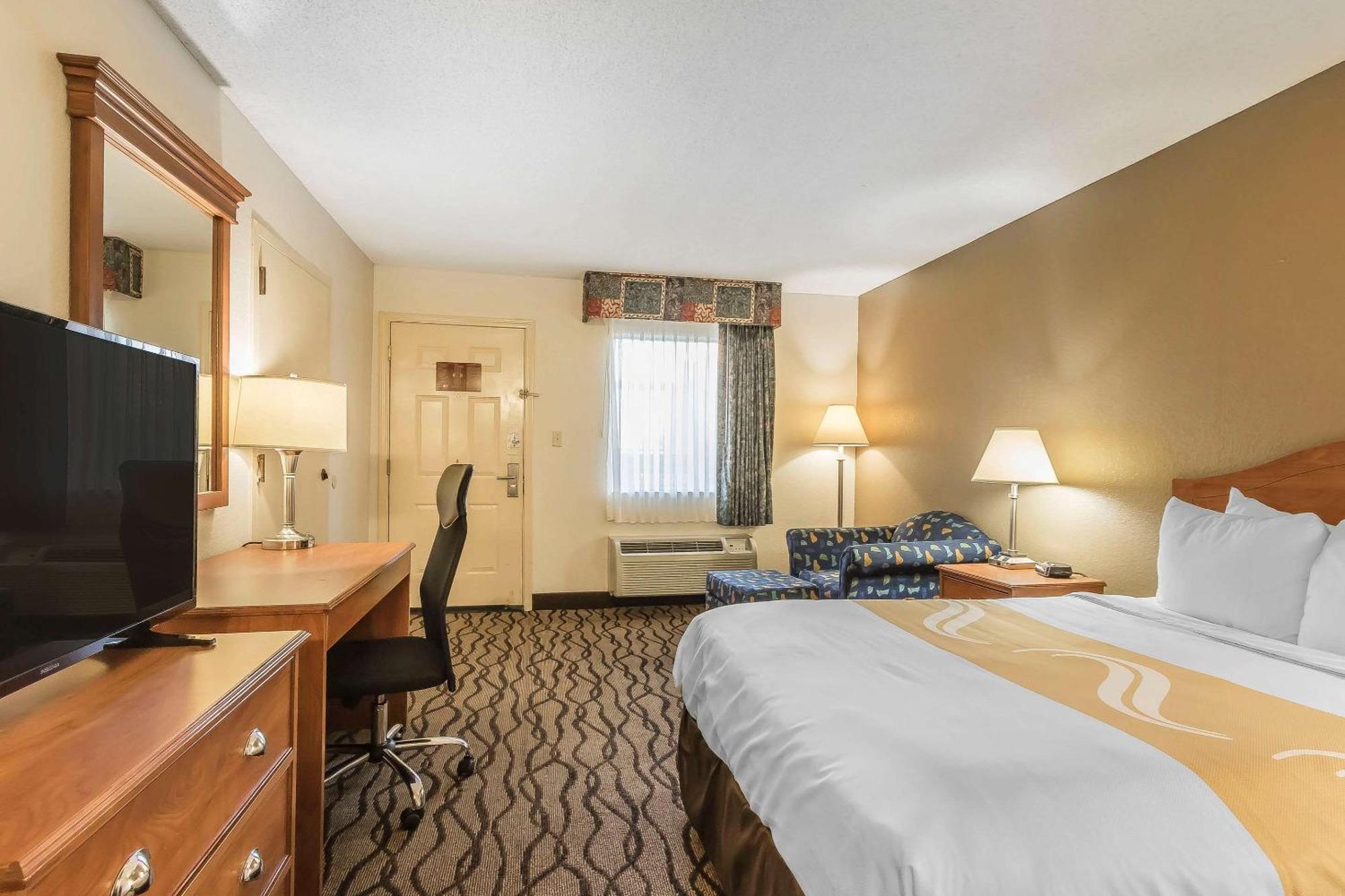 Quality Inn Charleston - Sikeston Kültér fotó