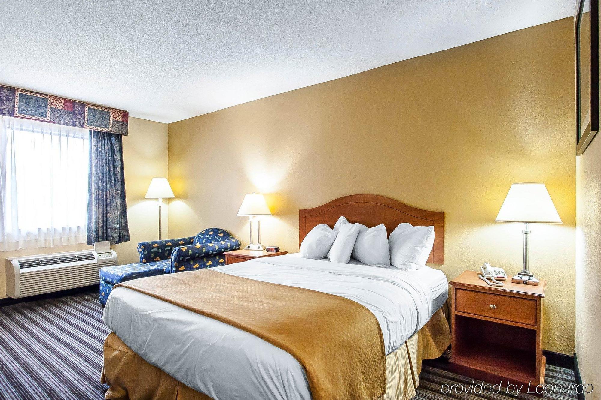 Quality Inn Charleston - Sikeston Kültér fotó