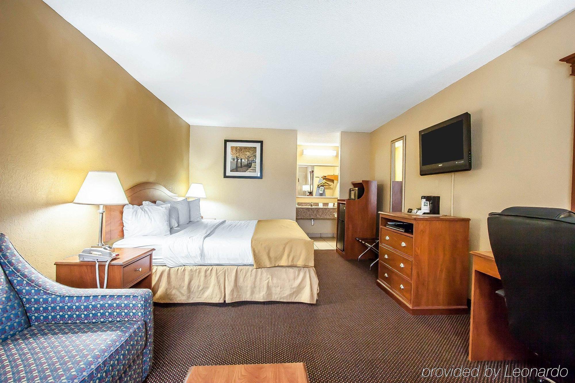 Quality Inn Charleston - Sikeston Kültér fotó