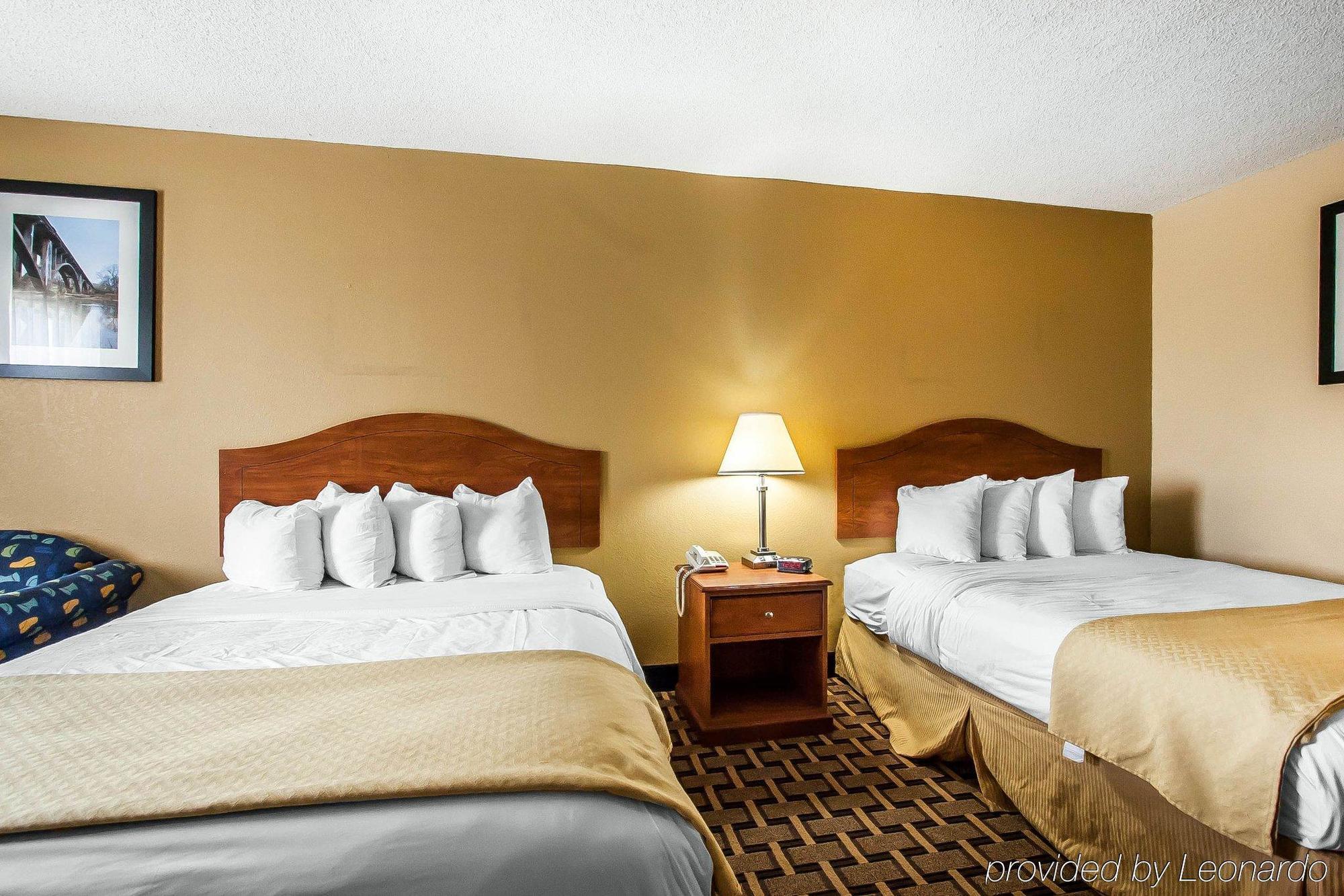 Quality Inn Charleston - Sikeston Kültér fotó
