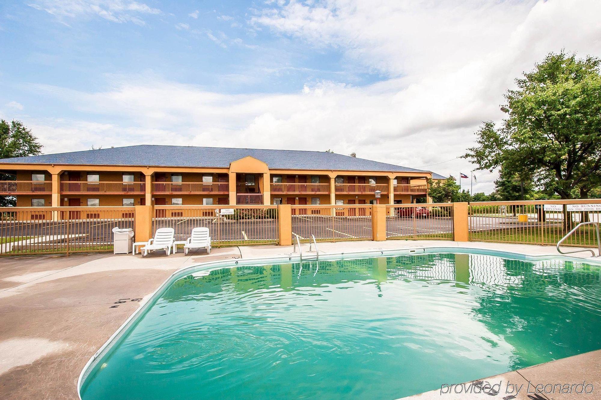 Quality Inn Charleston - Sikeston Kültér fotó