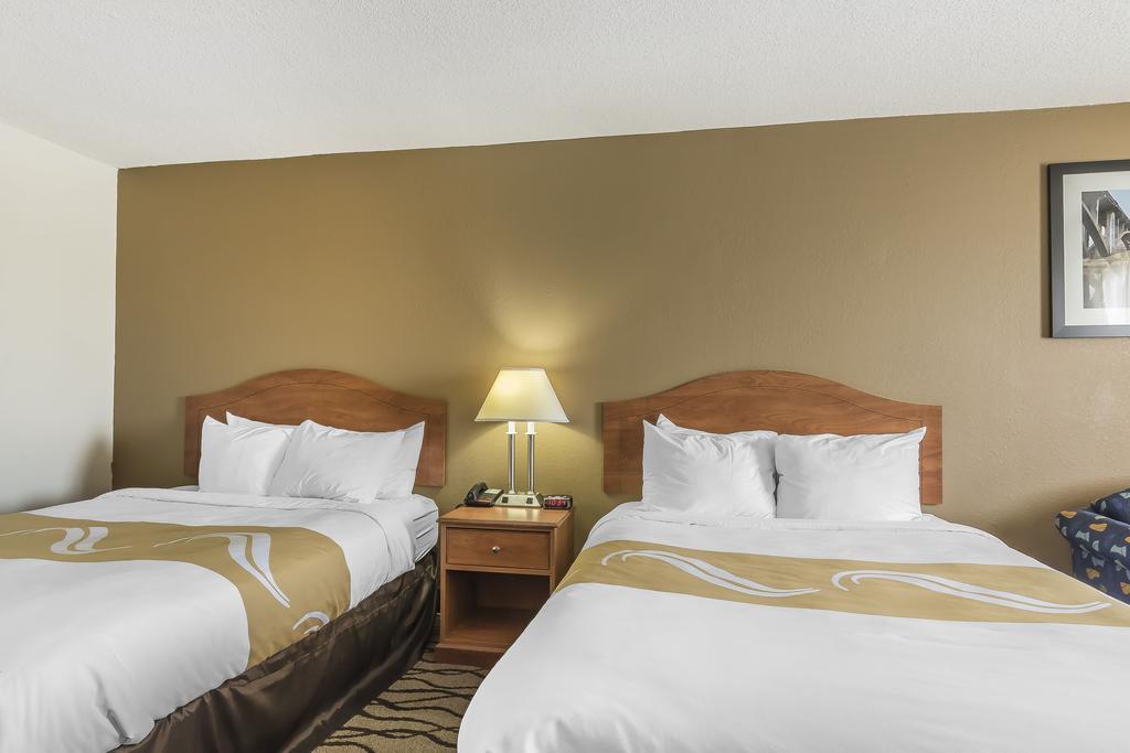 Quality Inn Charleston - Sikeston Kültér fotó